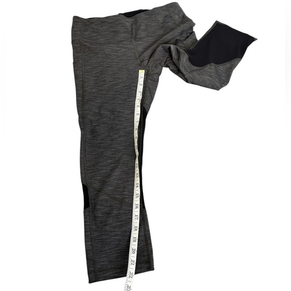 Lululemon pace rival high-rise cropped legging. Size 8 - Picture 4 of 6